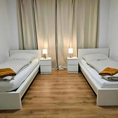 Dovolenkový dom Pokojne Spanie S Bezpecnym Parkovanim 10 Minut Od Dialnice Pre 6 Osob Bzince pod Javorinou
